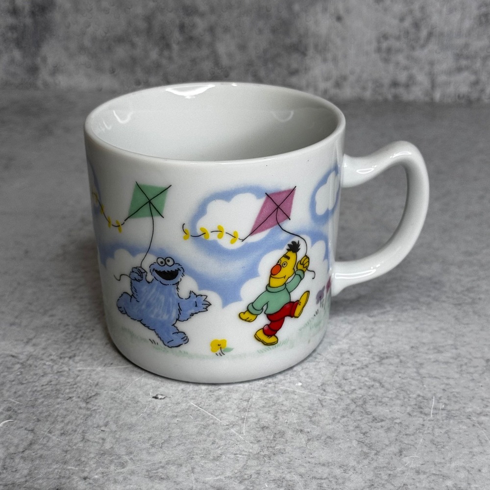 Vintage Newcor Sesame Street Porcelain Mug Flying A Kite Big Bird Cookie Monster
